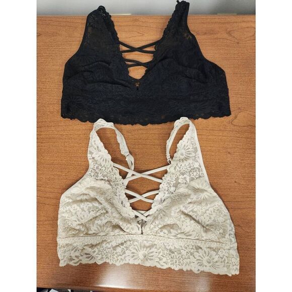 SET OF 2 PINK Large Black and Nude Lace Bralette - Picture 1 of 4